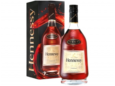 Konjakas Hennessy V.S.O.P. su dėž. 0,7 l 1