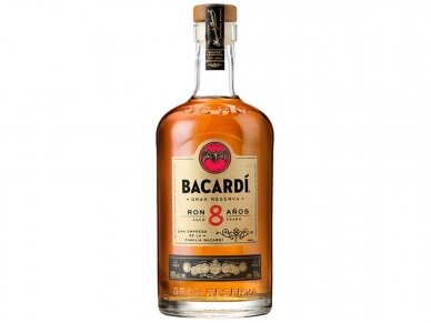 Romas Bacardi 8 anos 0,7 l